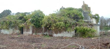 Old farm buildings.jpg